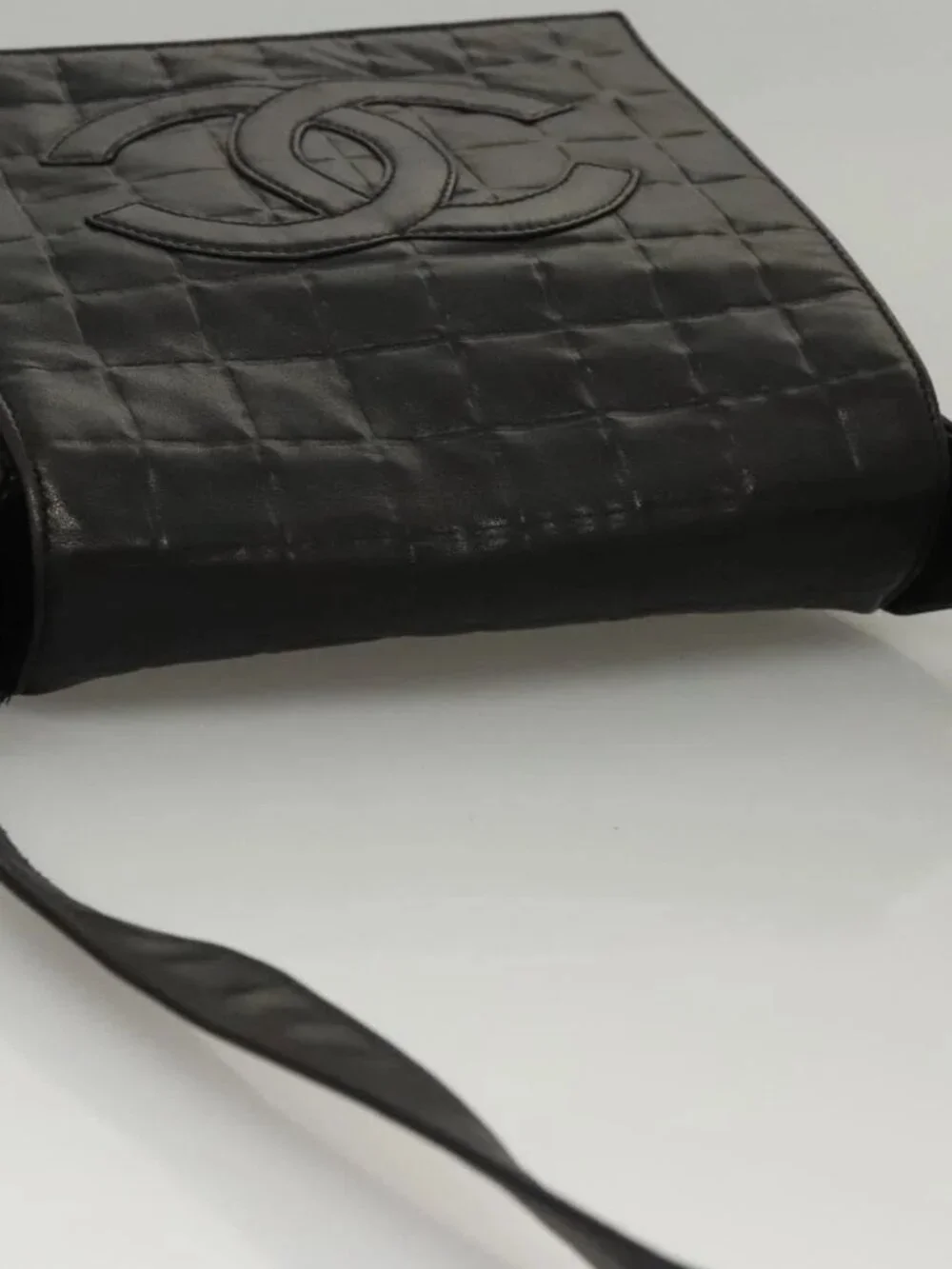 CHANEL Choco Bar line Shoulder Bag Lamb Skin Black CC Auth mr1233